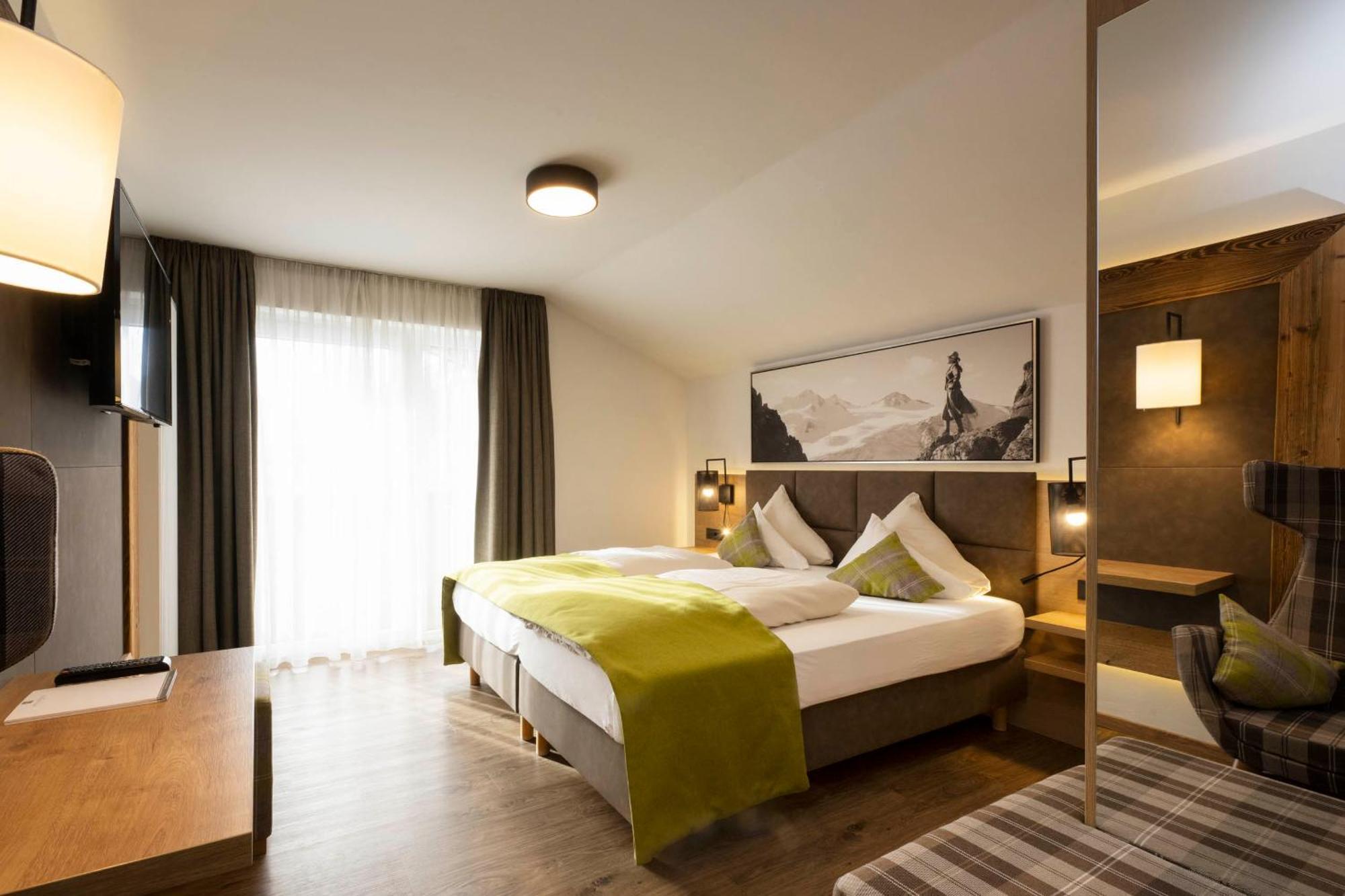Hotel Brugger ฟูลป์เมส ภายนอก รูปภาพ