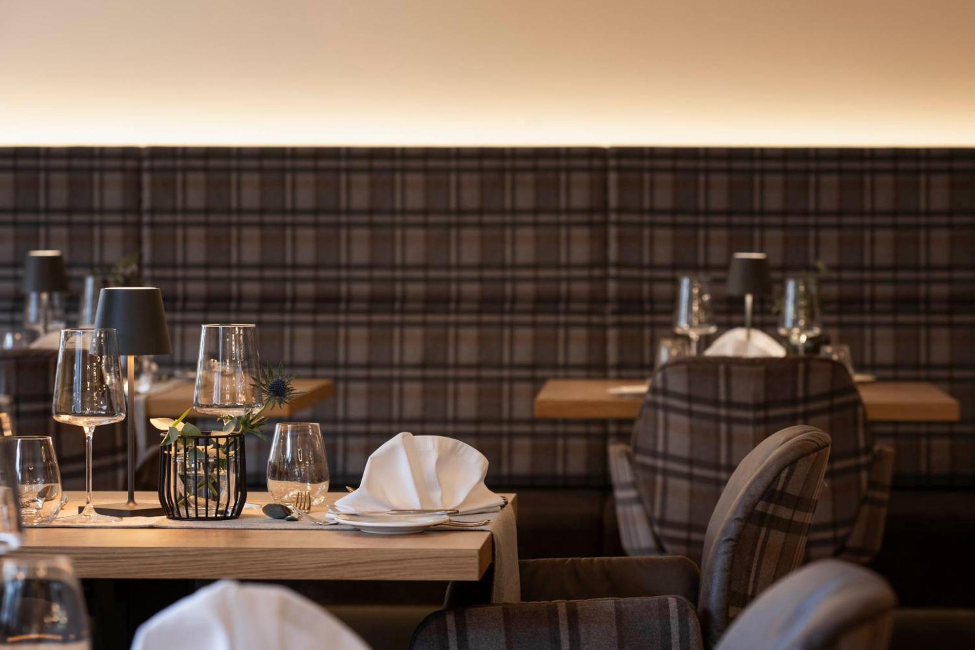 Hotel Brugger ฟูลป์เมส ภายนอก รูปภาพ