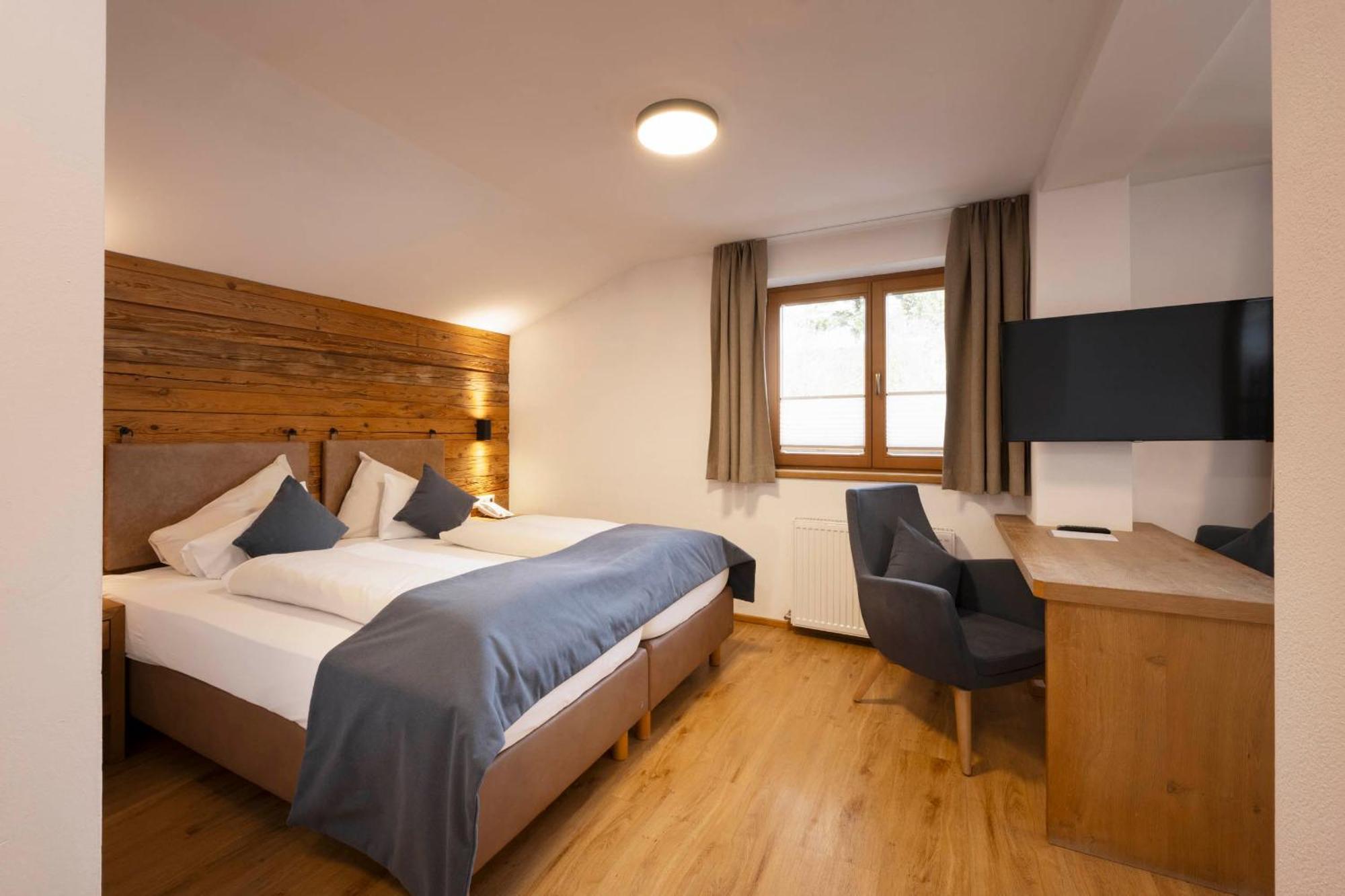 Hotel Brugger ฟูลป์เมส ภายนอก รูปภาพ