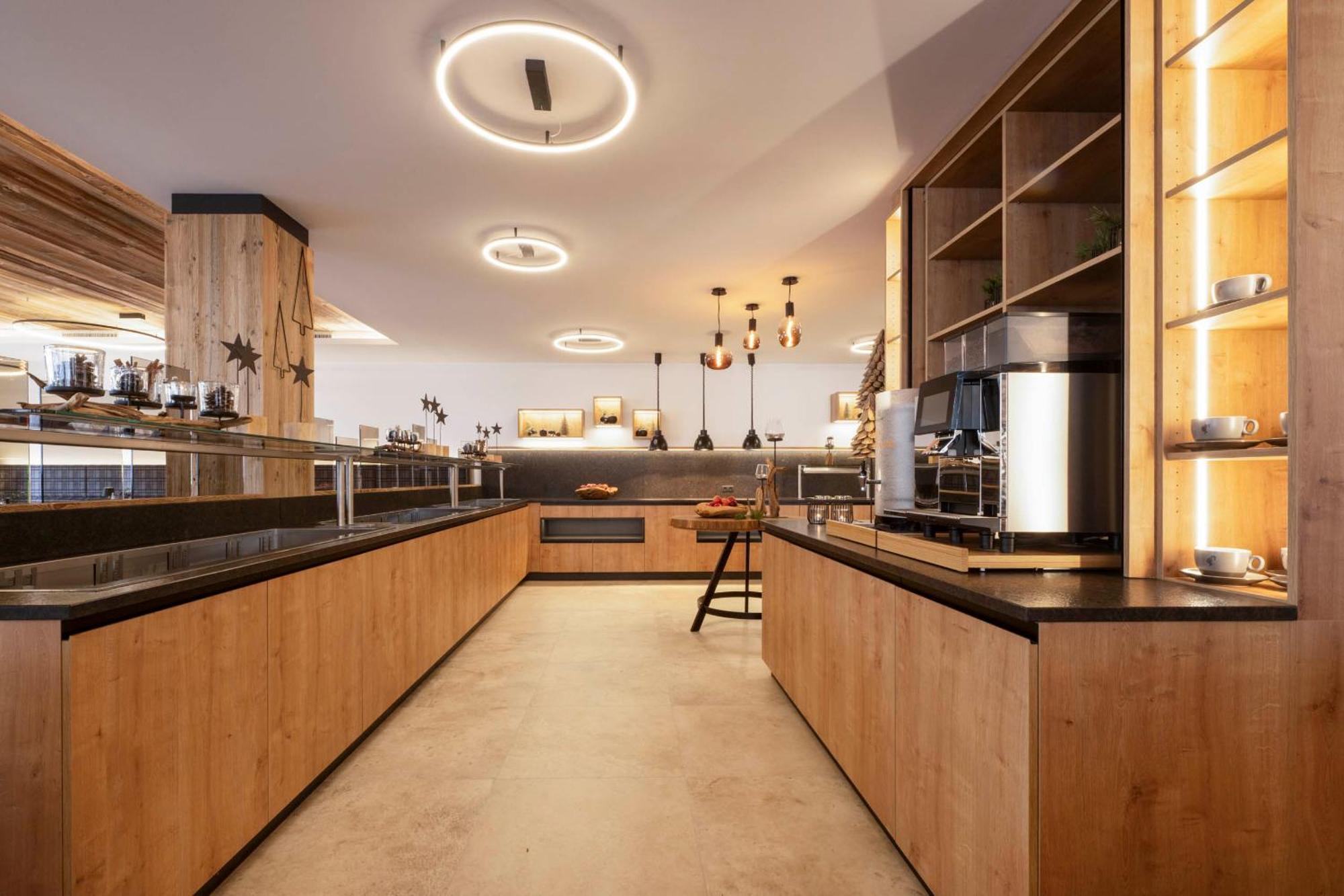 Hotel Brugger ฟูลป์เมส ภายนอก รูปภาพ